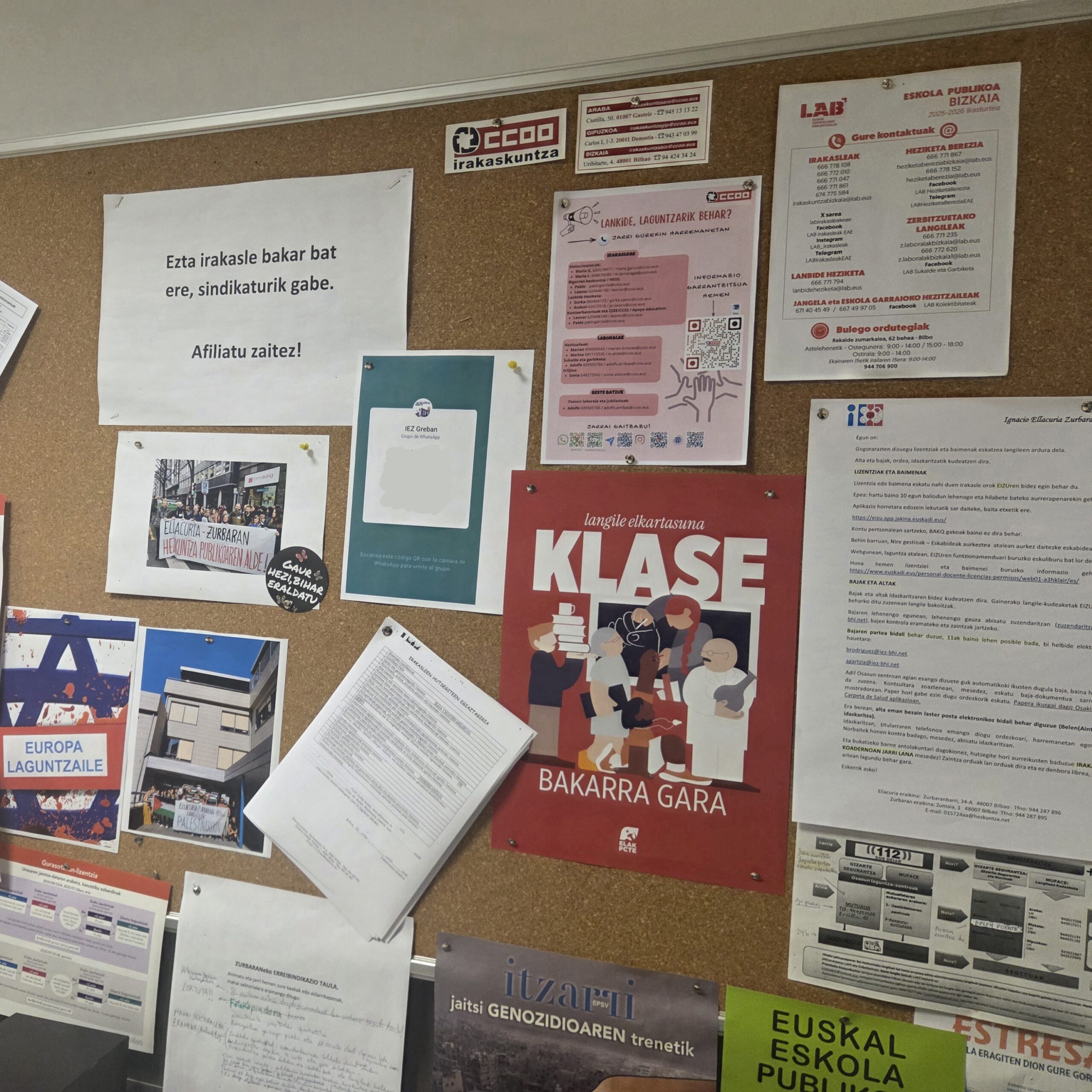 Elkartasuna Madrilgo irakaskuntza publikoaren greba mugagabearekin