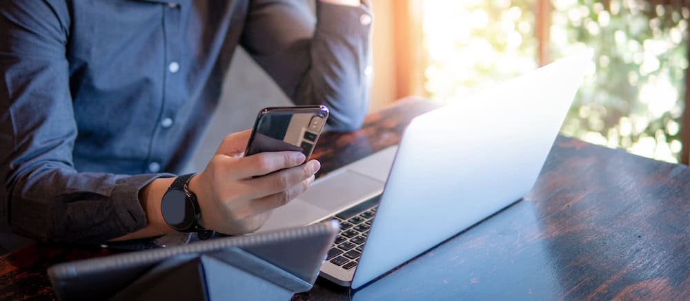 Companies that offer mobile phones to employees | Talent Portugal