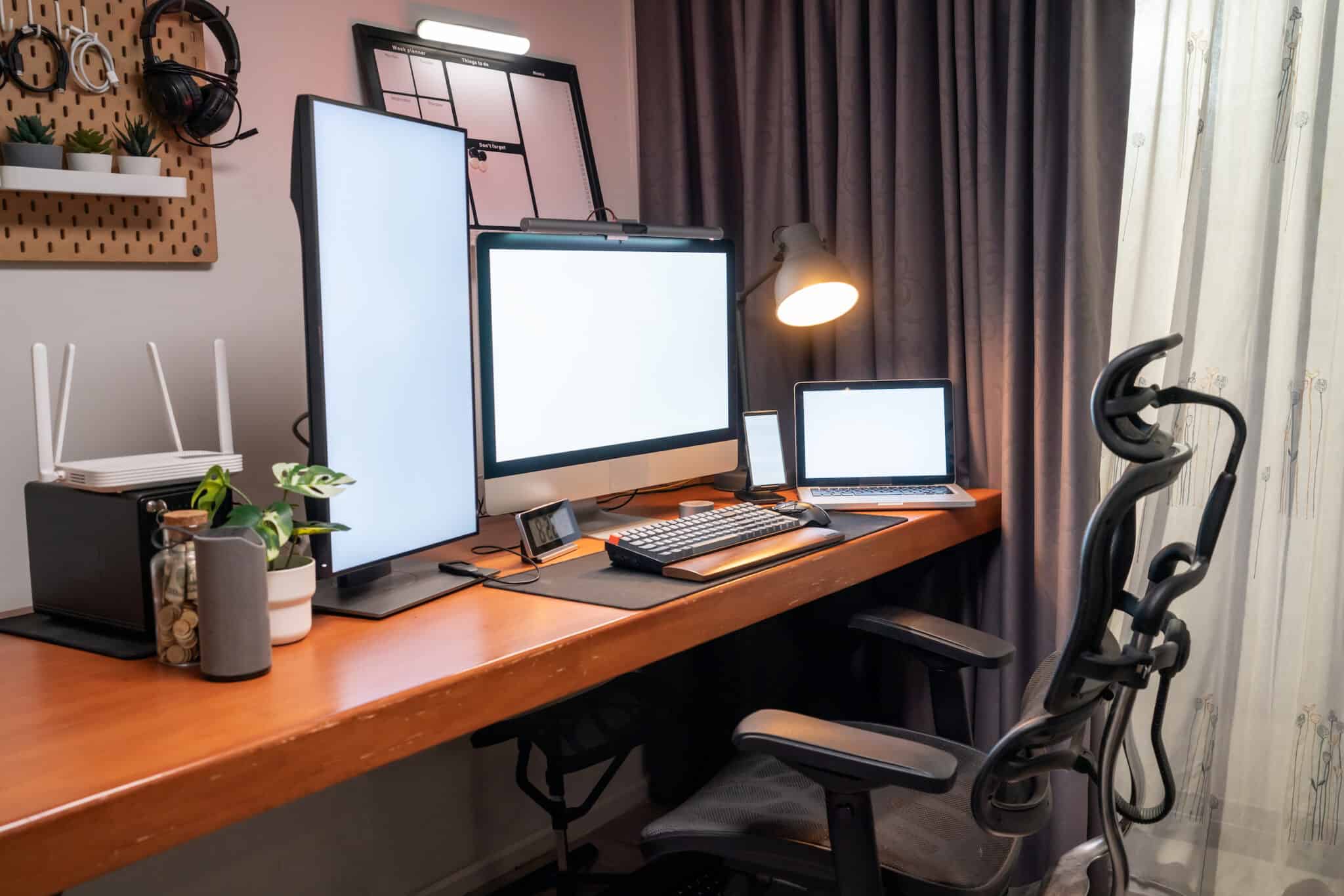 Fixed, portable or hybrid computer, which is better to work with?