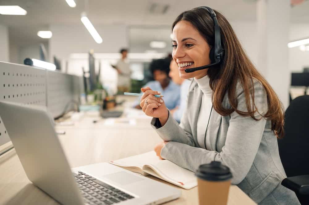 Apoio a Cliente. Encontra aqui emprego | Talent Portugal-emprego-areasprofissionais-apoio-a-cliente-1000 Apoio a Cliente. Encontra aqui emprego | Talent Portugal