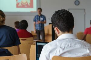 Apprendre le français à paris : comment et pourquoi ?