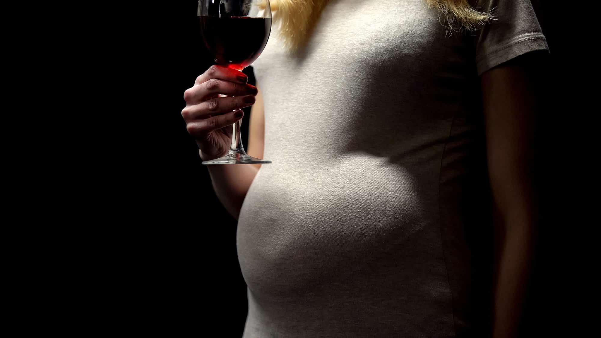 ¿Qué es el trastorno del espectro alcohólico fetal?