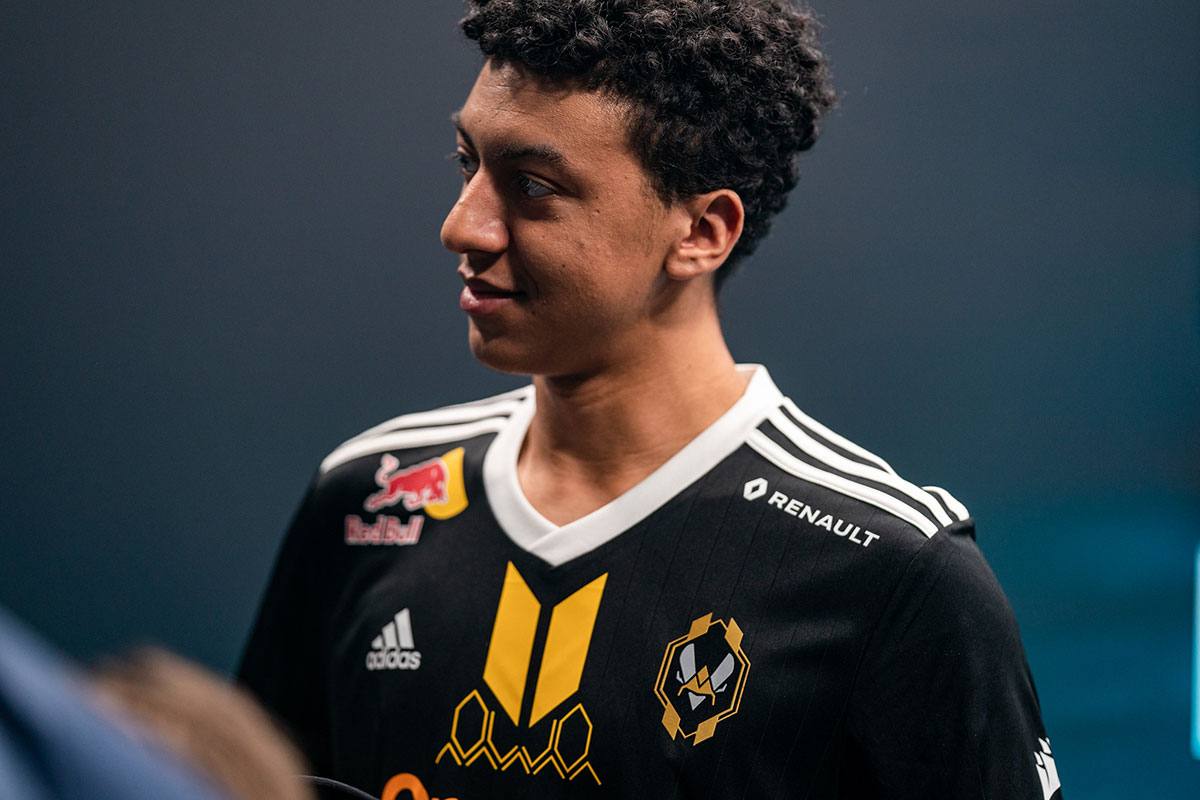Saken, midlaner LoL de Vitality.bee