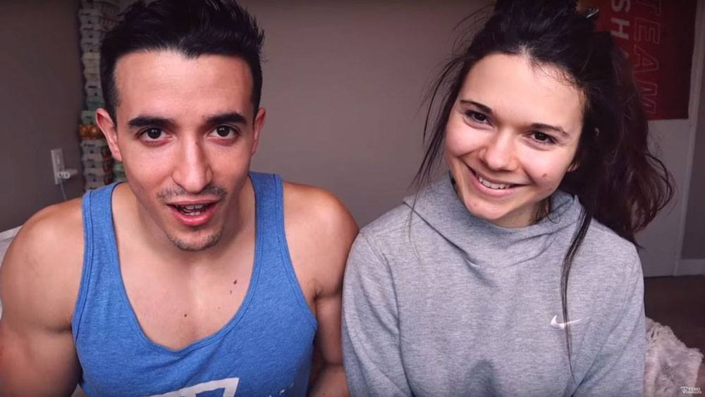 Les YouTubeurs Tibo InShape et Juju Fitcats
