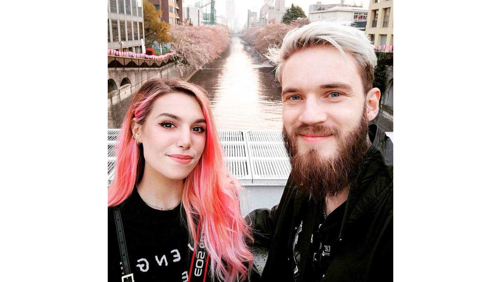 instagram : itsmarziapie