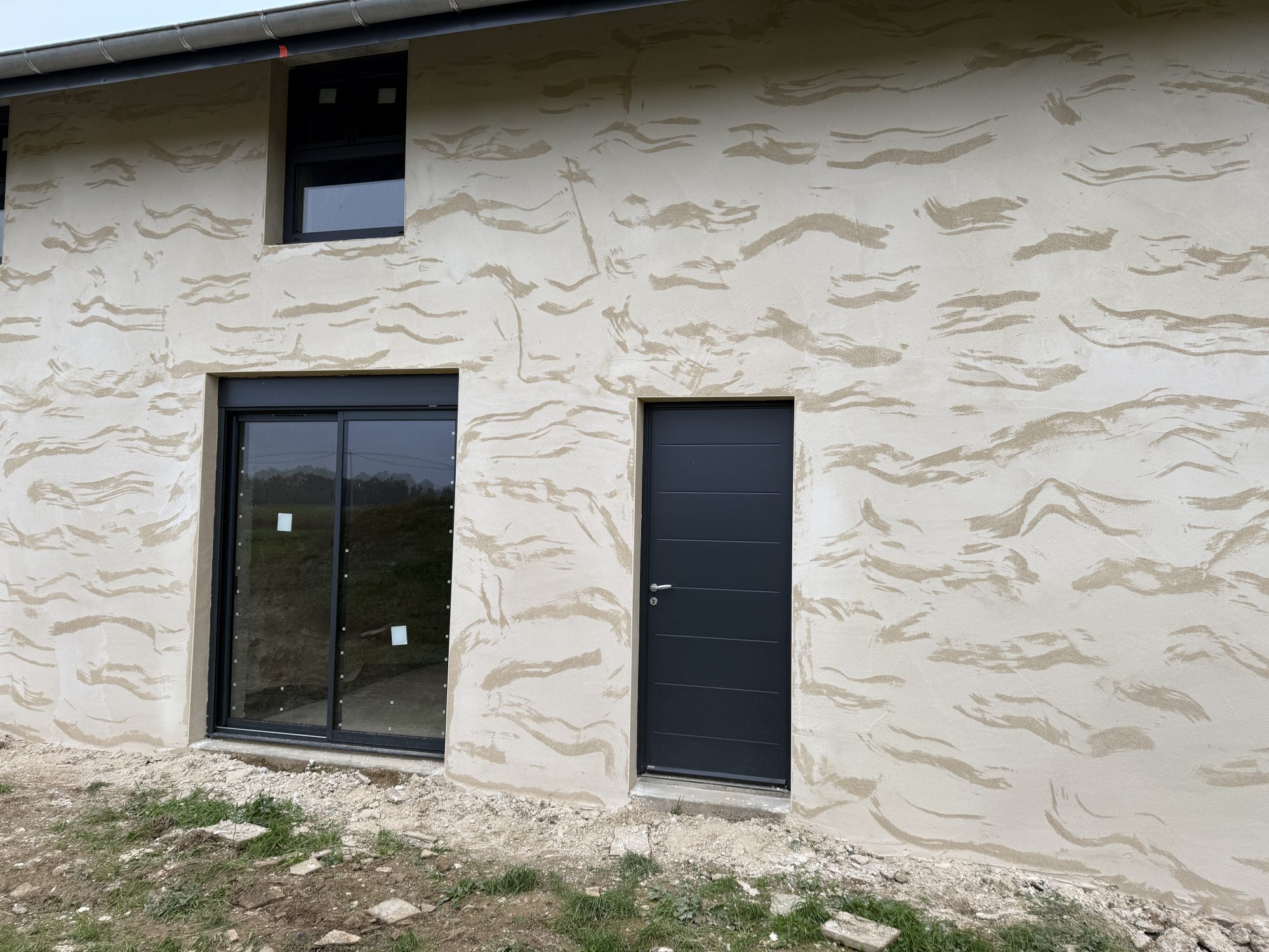 Maison DUPLEX de 72m² en FINI avec terrain de 268m² Romans 01400