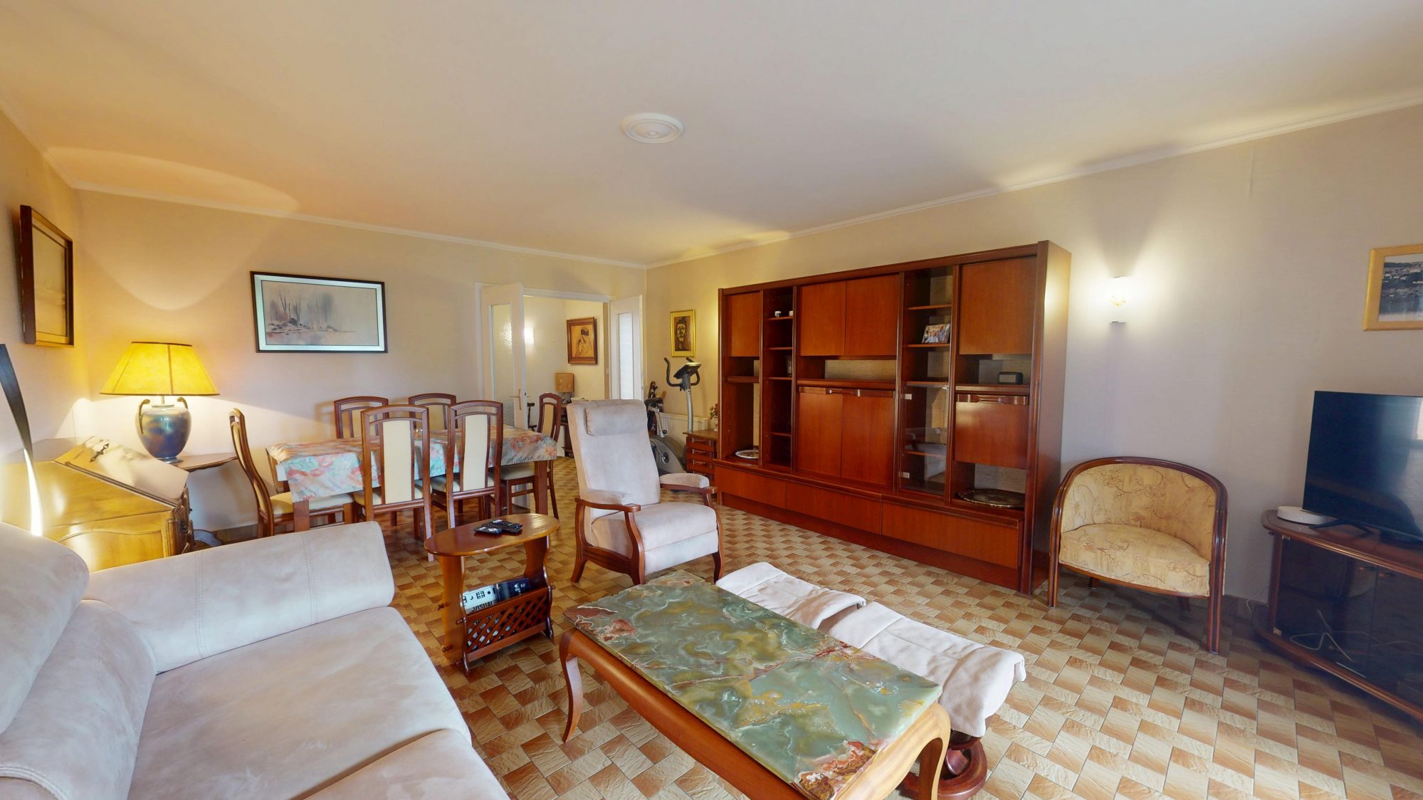 Appartement T5 avec Garage et Place de stationnement Le Puy-en-Velay 43000