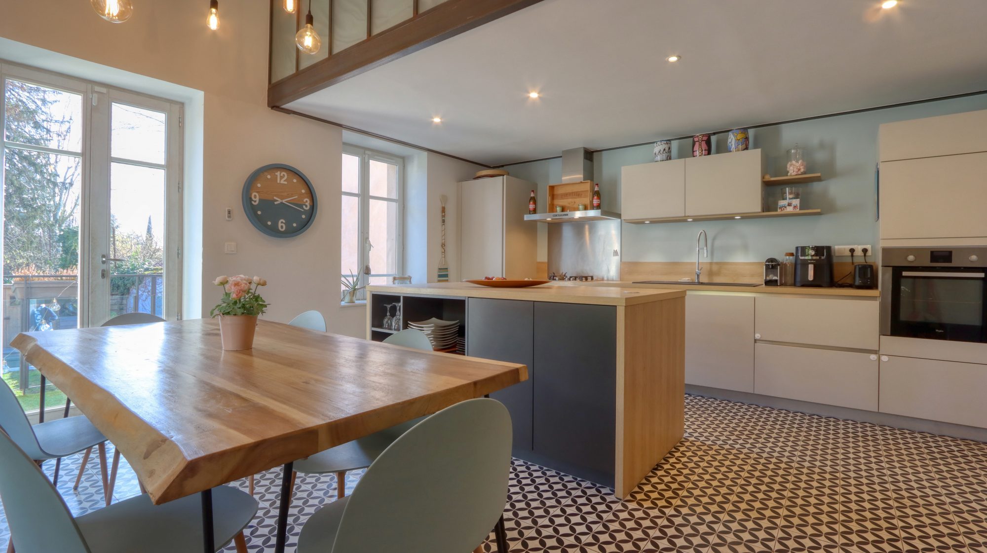 Au coeur du centre d'Écully - Charmante maison avec piscine Écully 69130