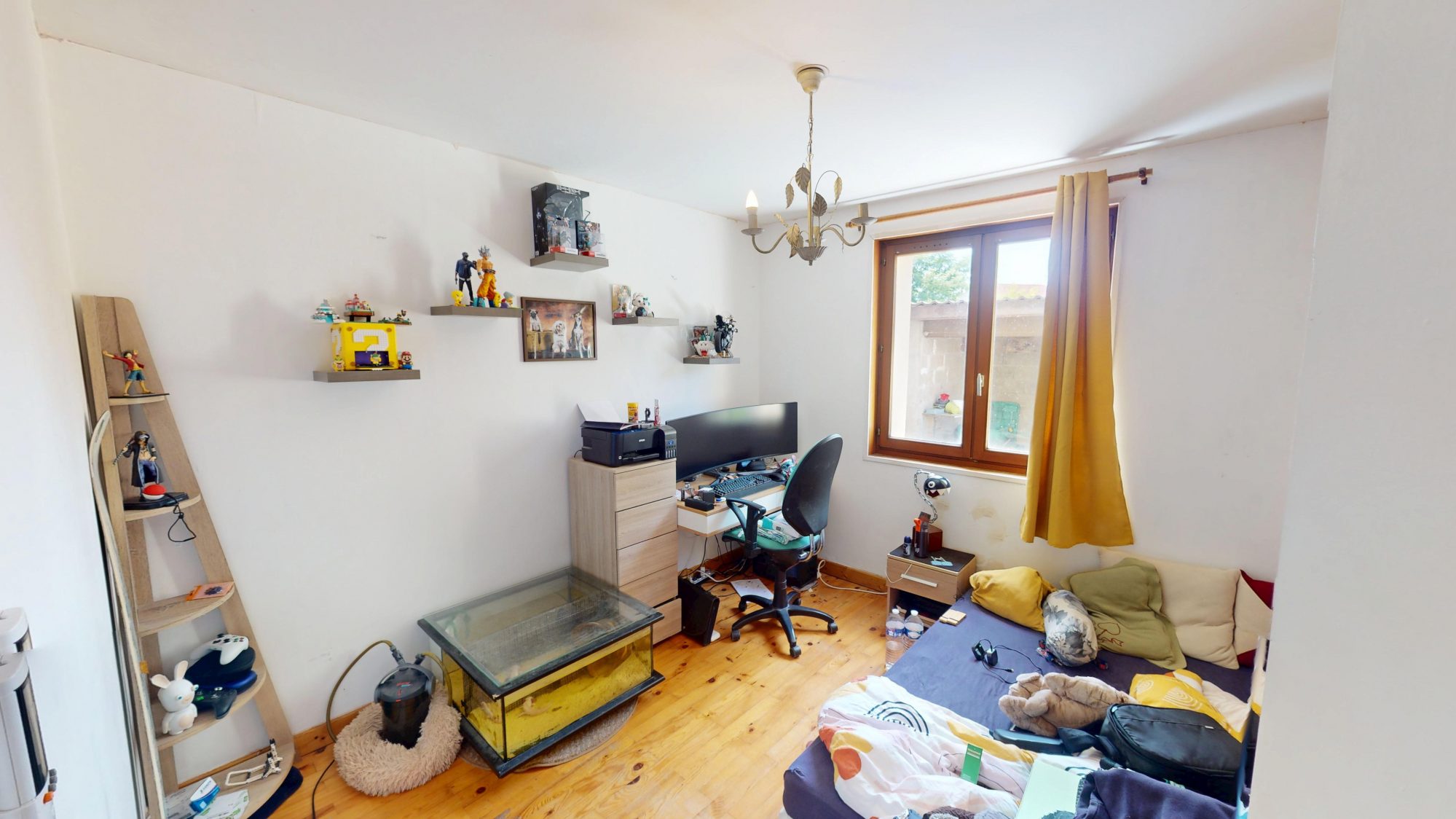 Maison - 5 pièces - 102 m² - Le Chambon-Feugerolles (42500)