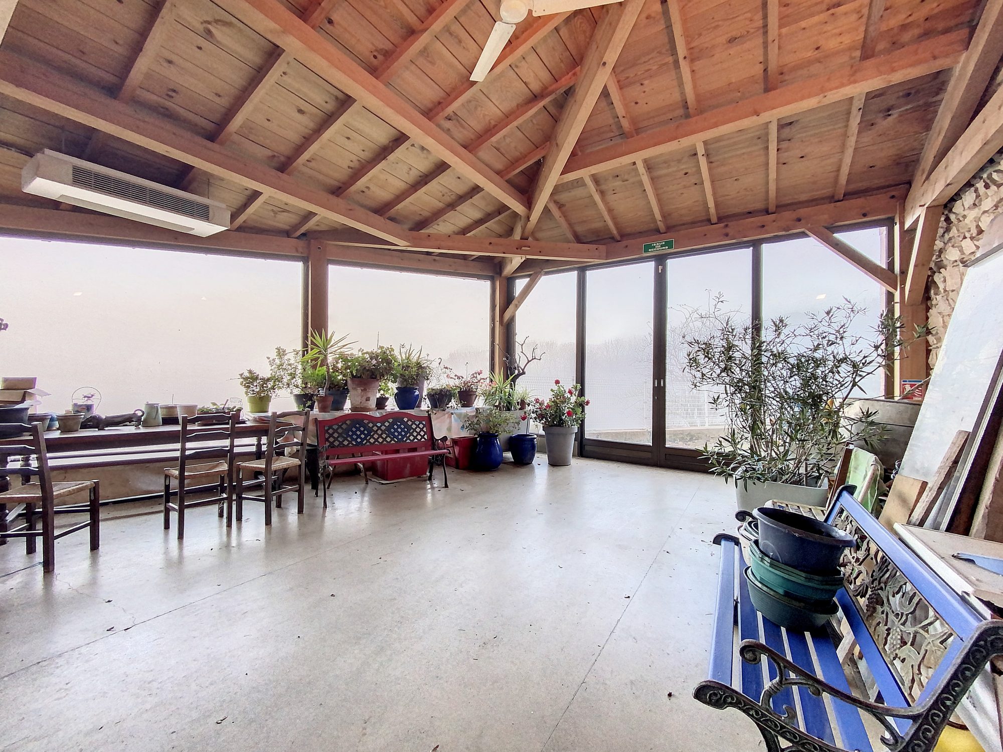 Propriété Familiale 270 m² Habitables avec cave voûtée et potentiel à développer Au Coeur du Beaujolais Villefranche-sur-Saône 69400