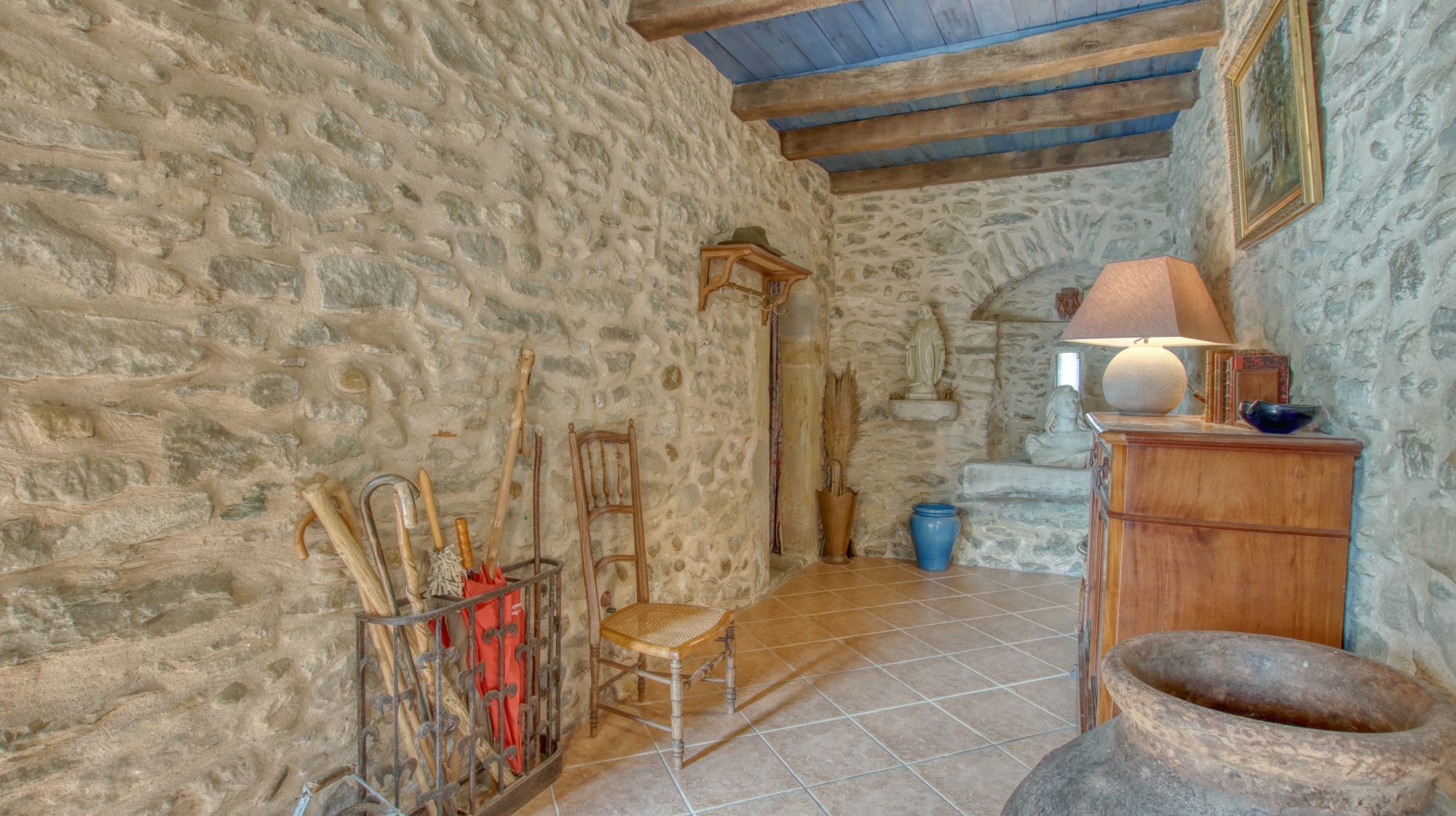 5min A43-Propriété du XV et XVII ème siècles sur un terrain de 1010 M2 Sérézin-de-la-Tour 38300