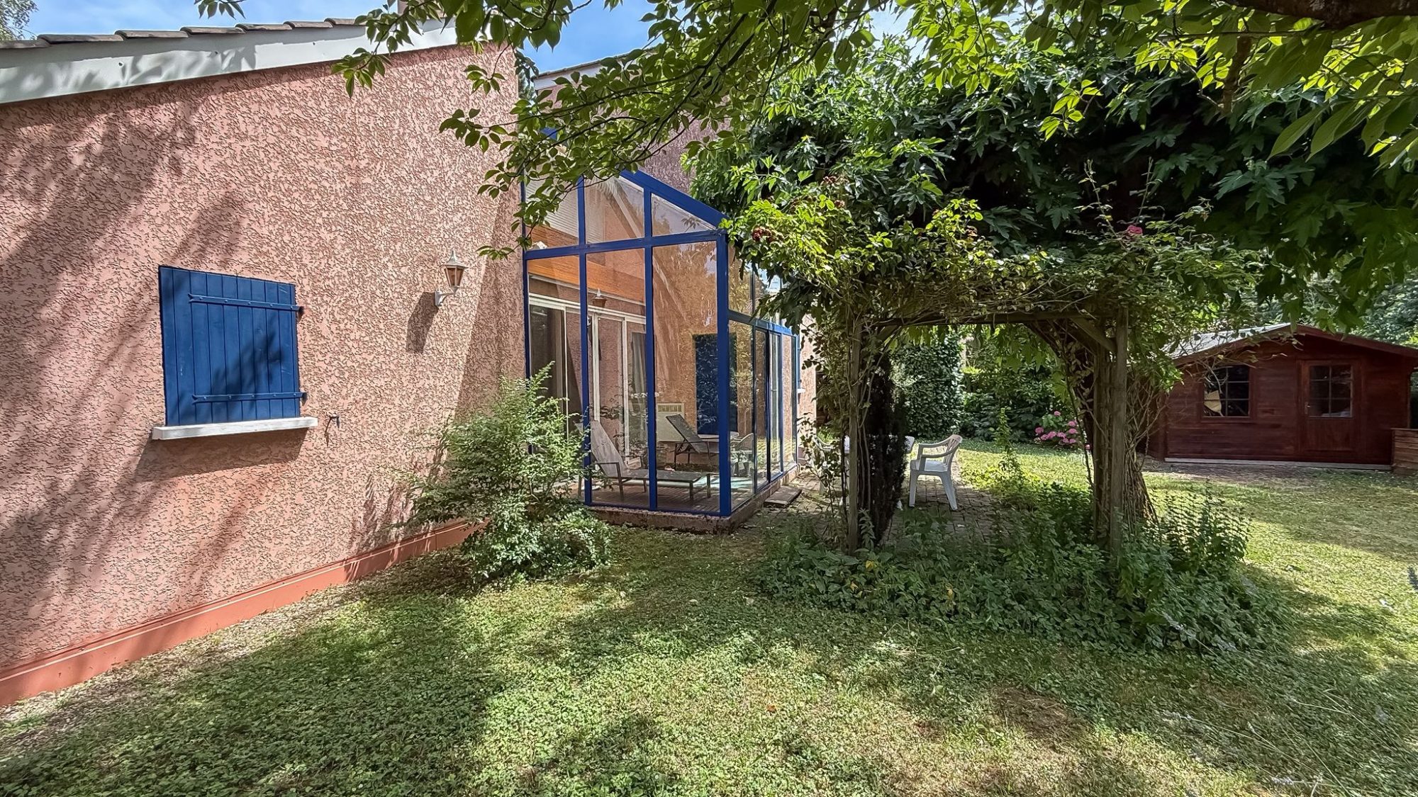Maison 5 chambres/grand jardin et garage