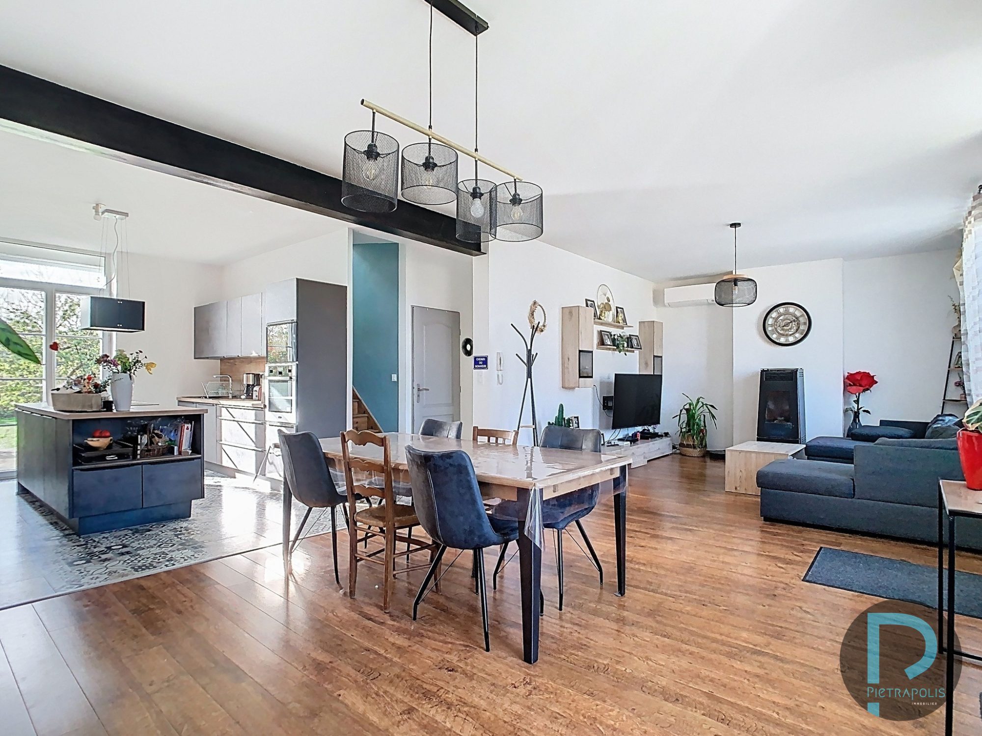 maison individuelle rénovée de 127 m² avec terrain de 1 304m²