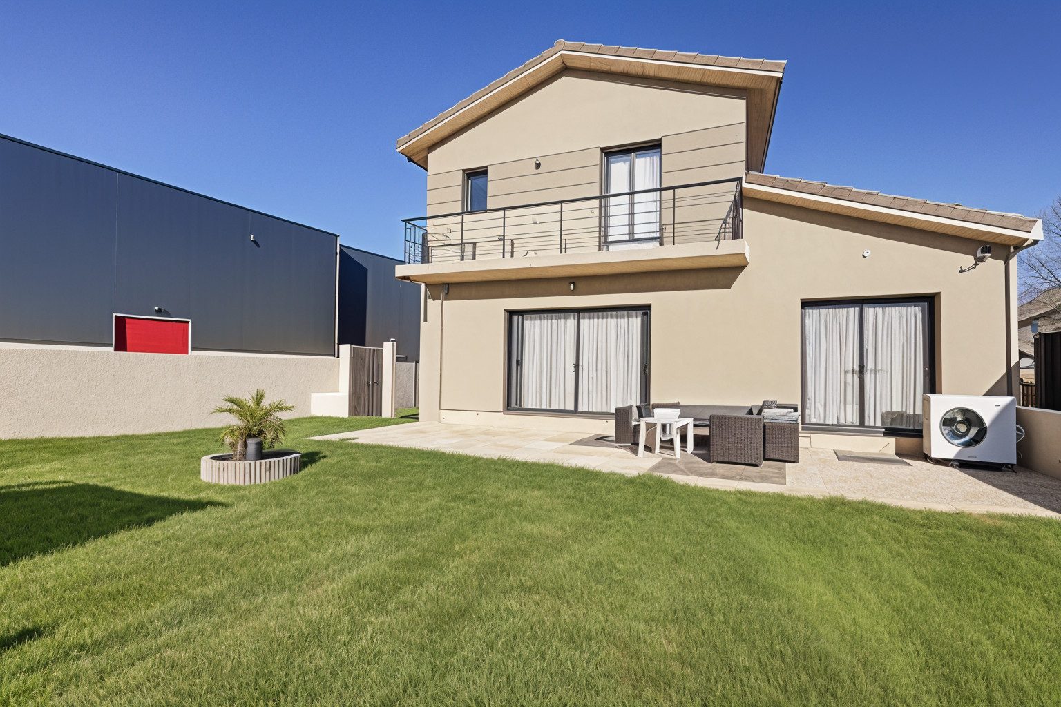 NIVOLAS-VERMELLE (38300) Maison de Type T5 de 119 m2 sur un terrain de 546 m2.