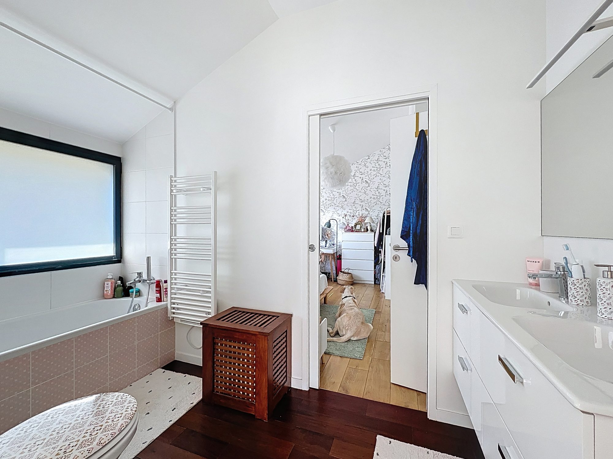 Maison d'architecte- 5 chambres, 3 salles d’eau, prestations haut de gamme et confort énergétique (DPE A) Fleurieux-sur-l'Arbresle 69210