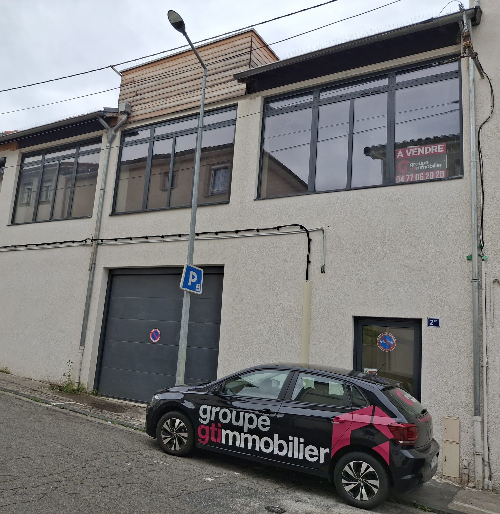 Appartement - 1 pièce - 108 m² - Firminy (42700)