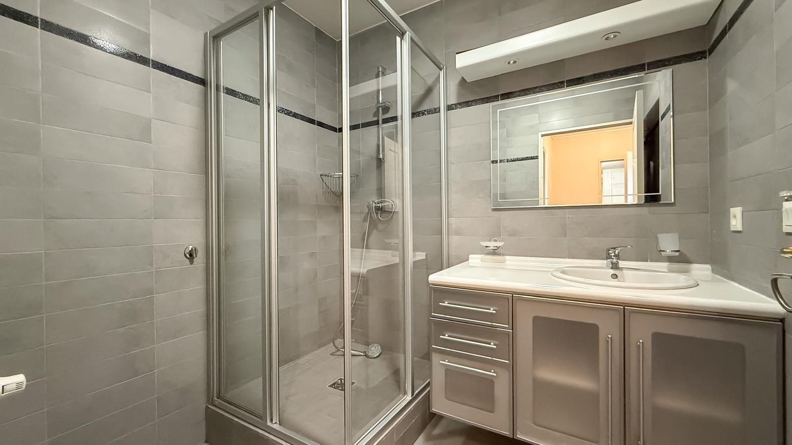 Grand T3 avec box fermé Villeurbanne 69100