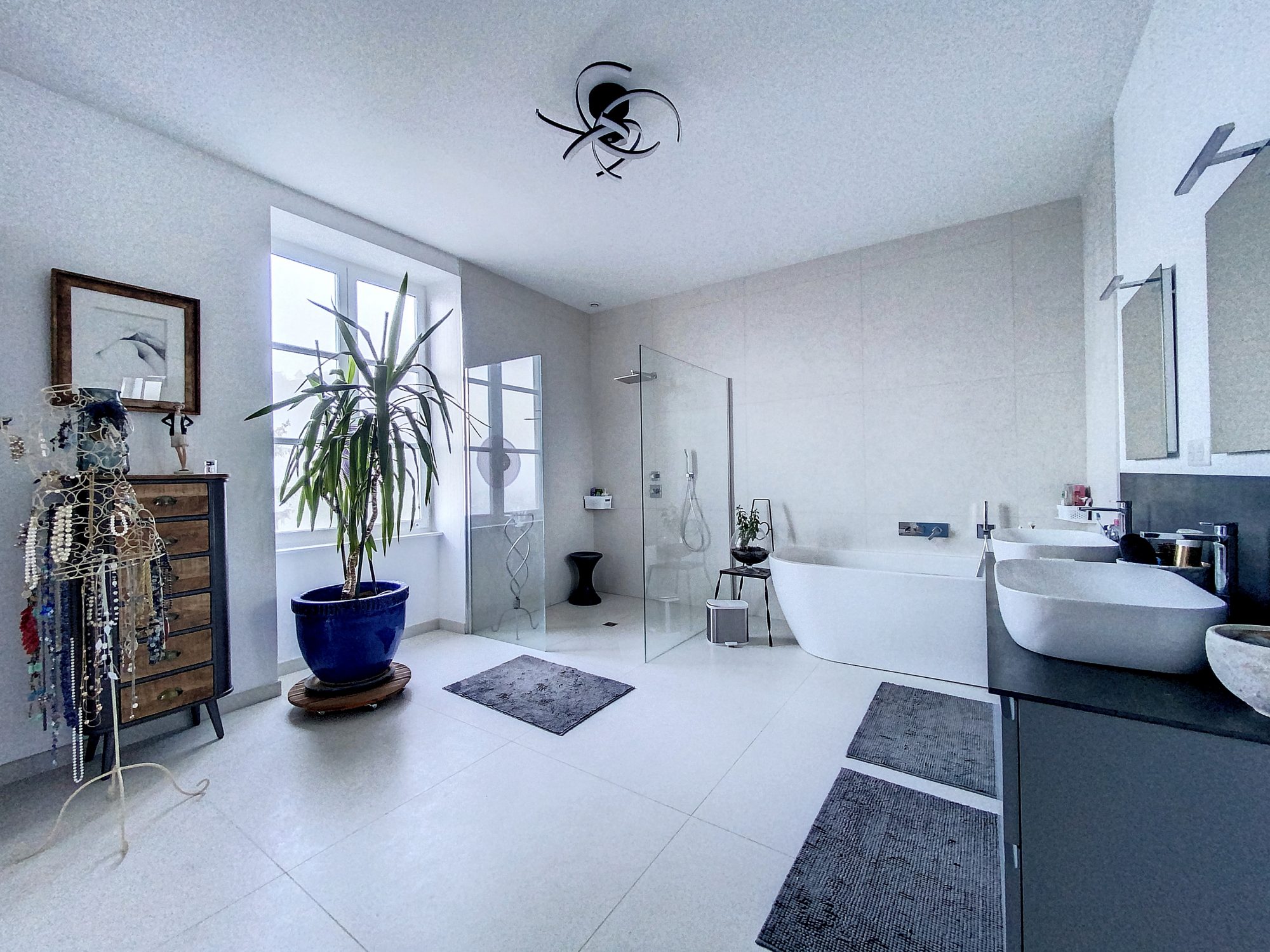 Propriété Familiale 270 m² Habitables avec cave voûtée  et potentiel à développer Au Coeur du Beaujolais Salles-Arbuissonnas-en-Beaujolais 69460