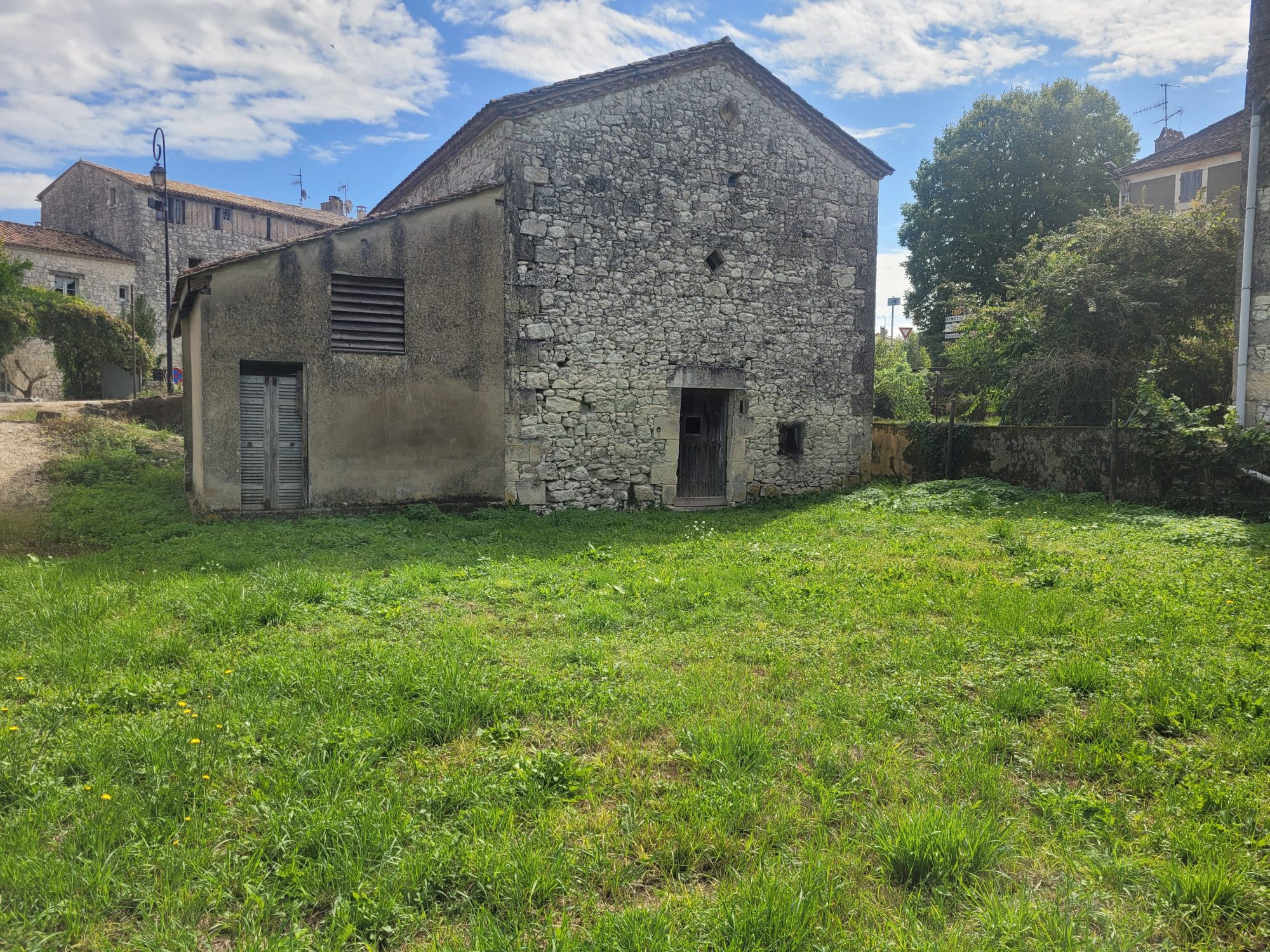 Ancienne - 3 pièces - 192 m² - Issigeac (24560)