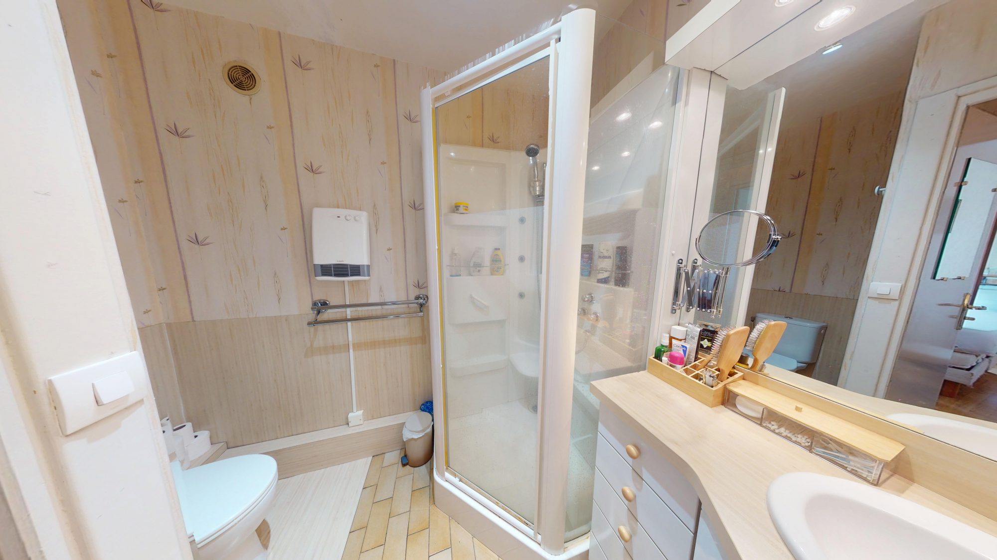 Appartement T5 avec Garage et Place de stationnement Le Puy-en-Velay 43000