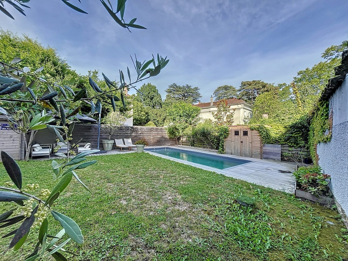 Au coeur du centre d'Écully - Charmante maison avec piscine Écully 69130