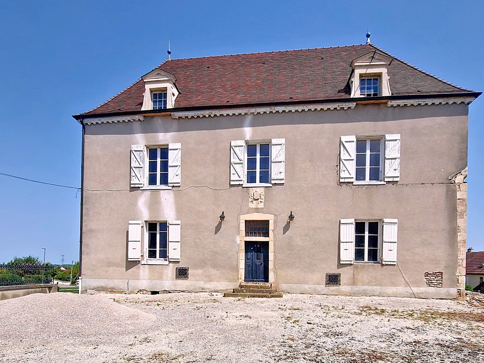 Maison - 5 pièces - 192 m² - Chalon-sur-Saône (71100)