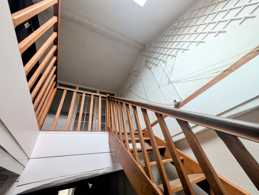 COTE D'OR (21) - DIJON CENTRE - Appartement duplex de 118.14 m² au sol Dijon 21000
