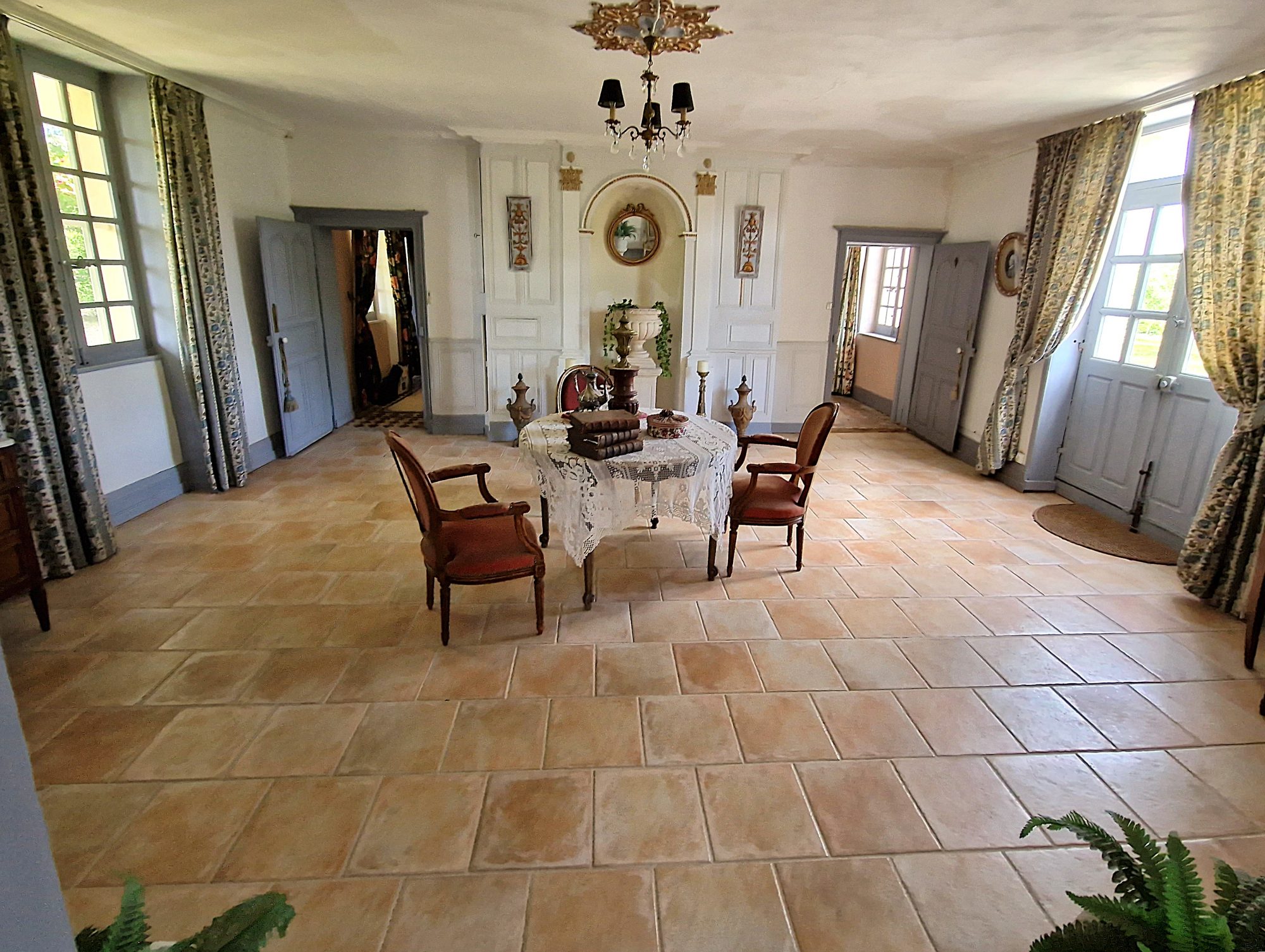 Propriété de caractère entre Chalon et Dole Chalon-sur-Saône 71100