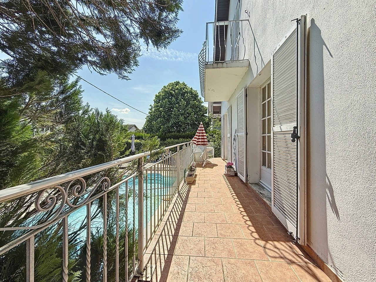 MAISON 150 m2 - 8 PIÈCES - 15 MIN DIJON - Magny-sur-Tille 21110