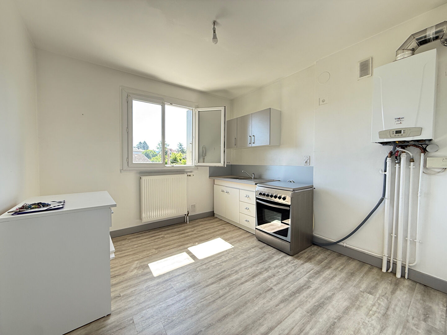 Appartement Lons-Le-Saunier 68 m² / 3 pièces / 2 chambres / garage
