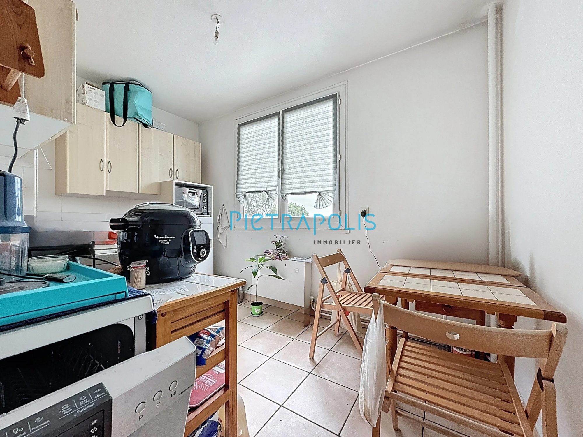 Investissement locatif – Appartement vendu avec locataire en place - Lyon 5 - Garage - Cave Lyon 69005