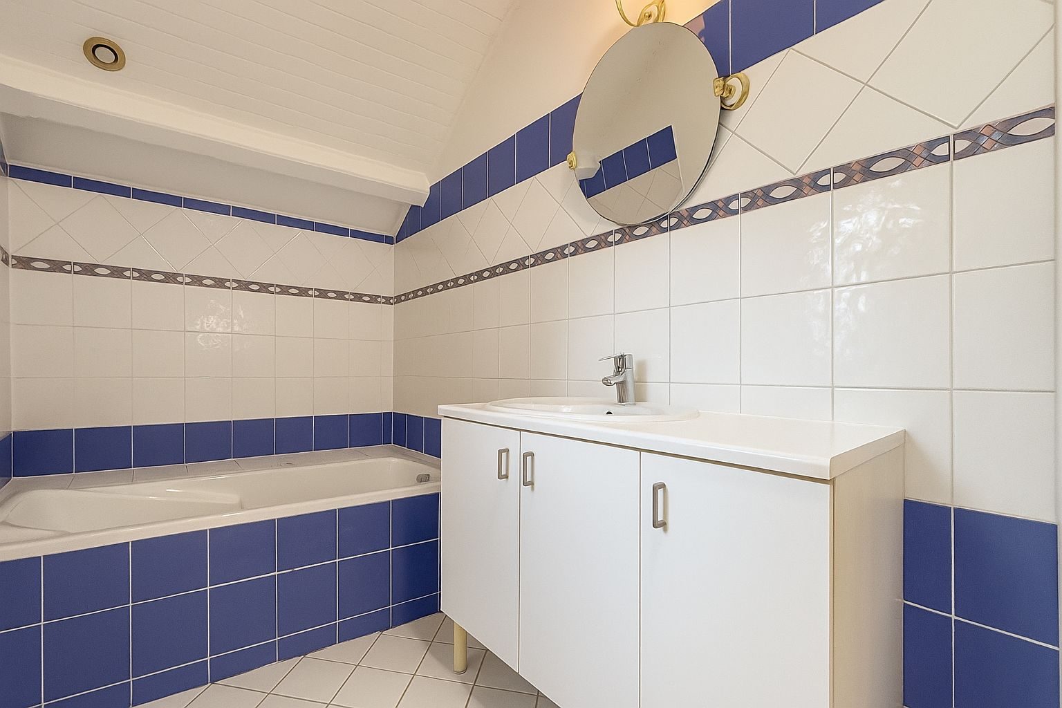 Maison 5 chambres/grand jardin et   garage Fontaines-sur-Saône 69270