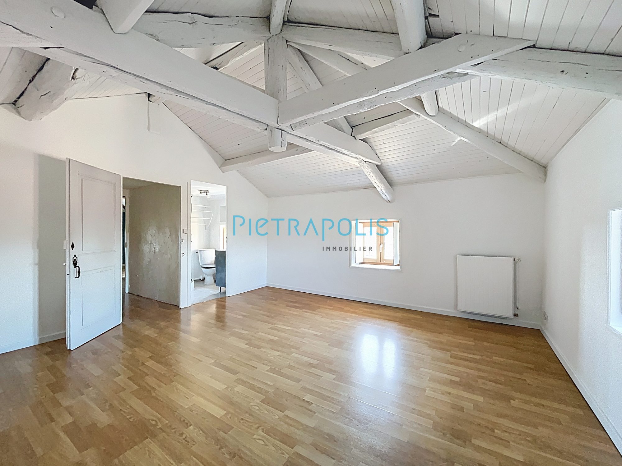 Propriété d'exception en pierres dorées - 9 pièces -280 m² hab - Terrain 1598 m² Marcy 69480