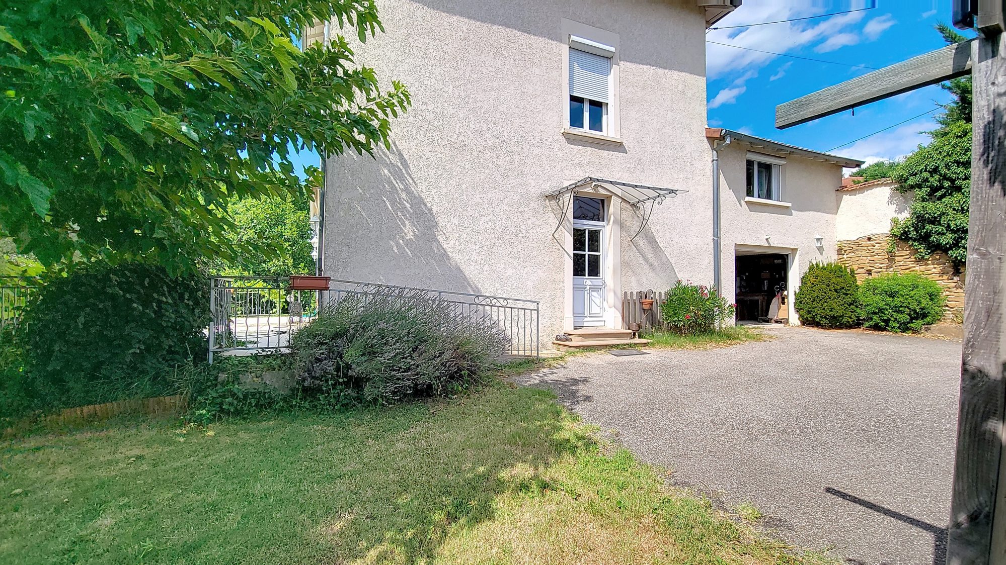 Maison de caractère- T6 - 5 chambres - Terrain plat sans aucun vis à vis Ville-sous-Anjou 38150