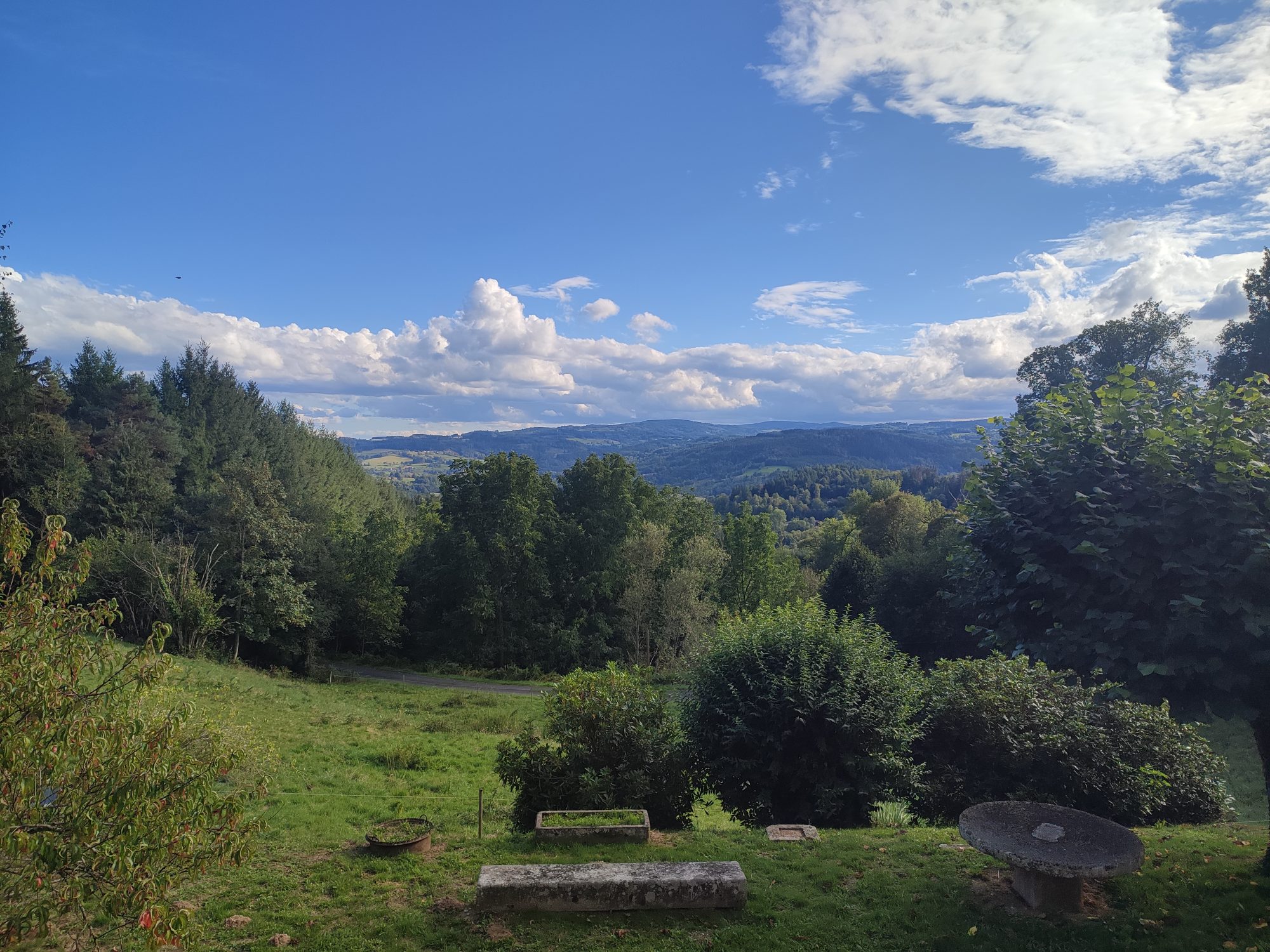 Ferme en pierres Olliergues 63880