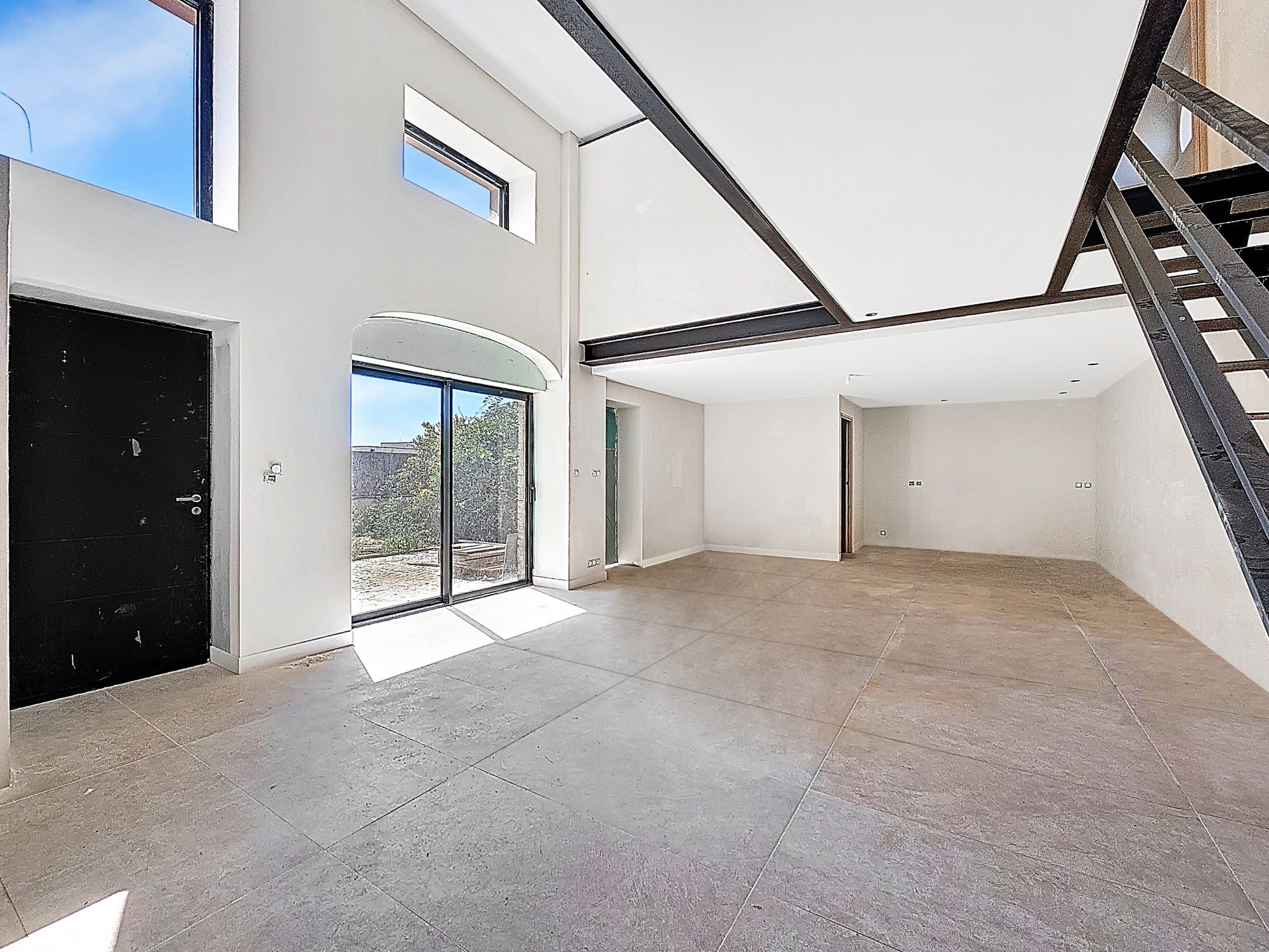 Triplex de 168 m² avec terrasse et garage