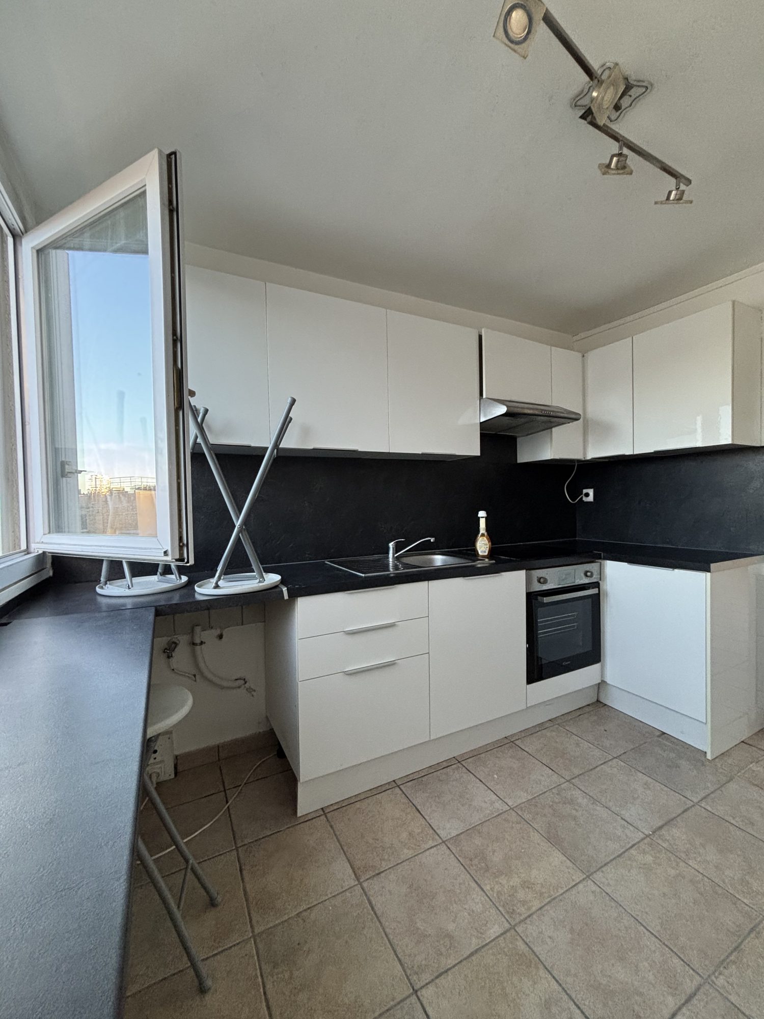 Appartement - 4 pièces - 70 m² - Saint-Étienne (42000)