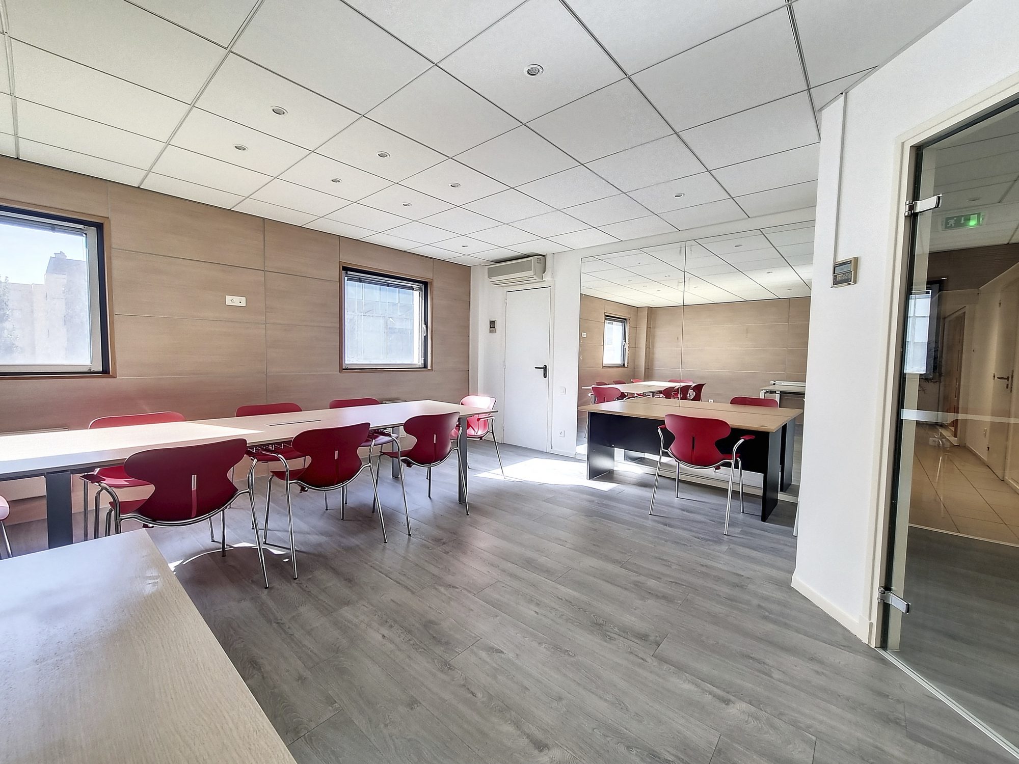 Bureaux Part-Dieu 210 m2 prêts à emménager Lyon 69003
