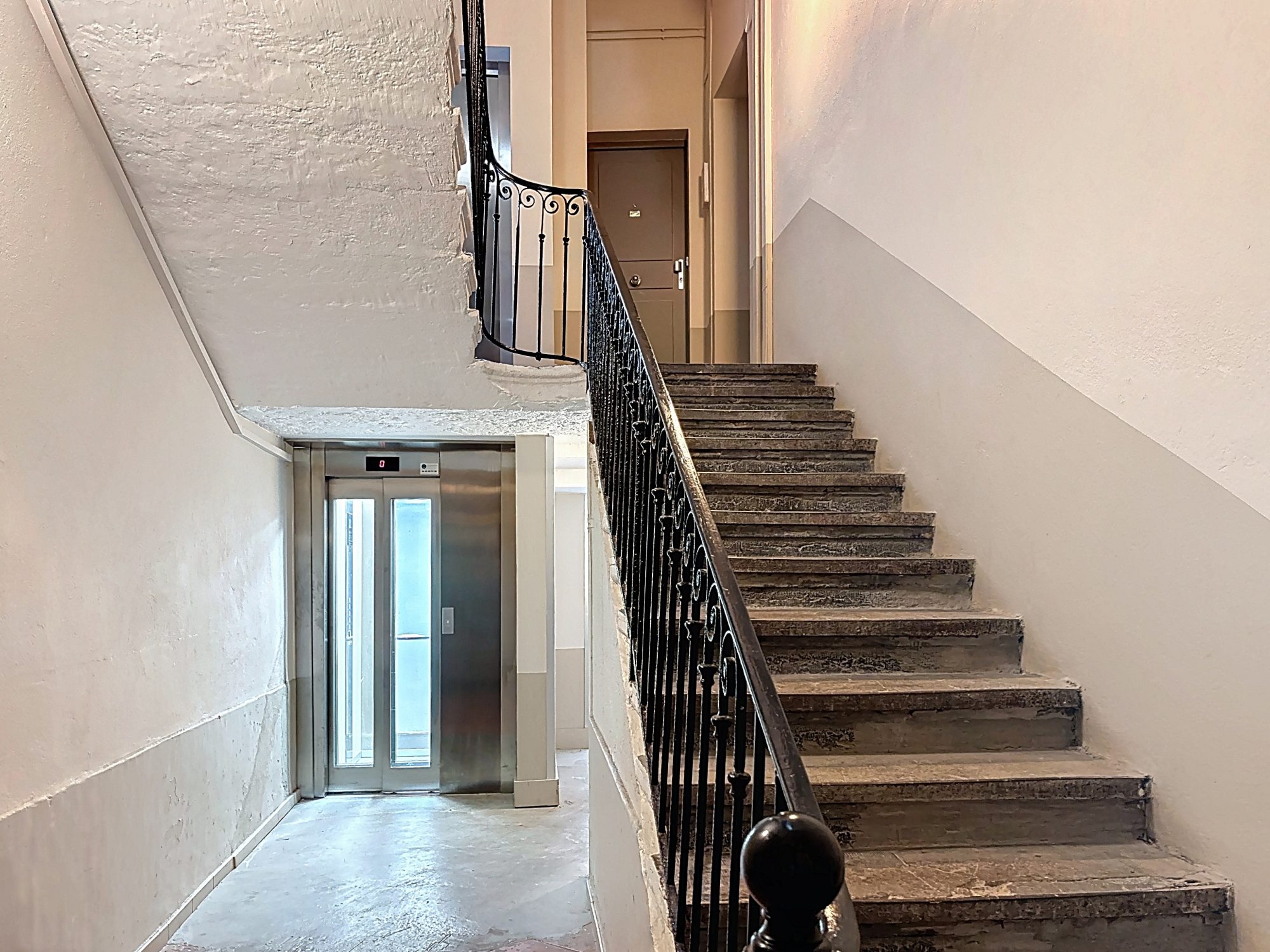 T3/4 Canus place des tapis coeur Croix Rousse Lyon 69004