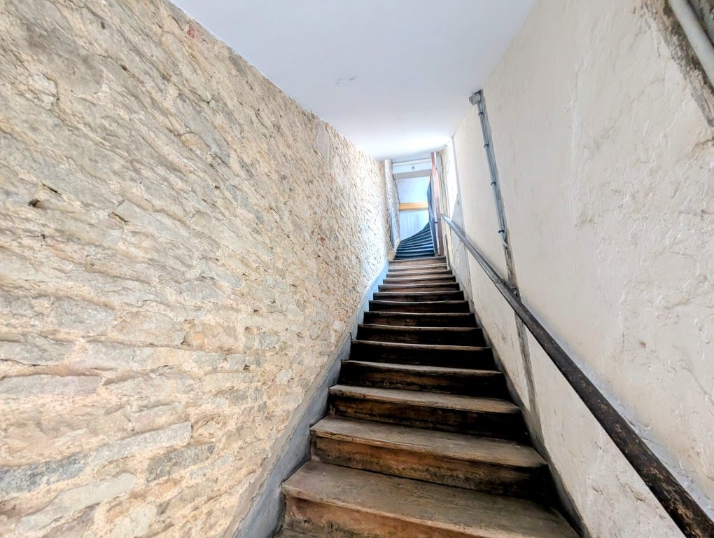 COTE D'OR (21) - DIJON CENTRE - Appartement duplex de 118.14 m² au sol Dijon 21000