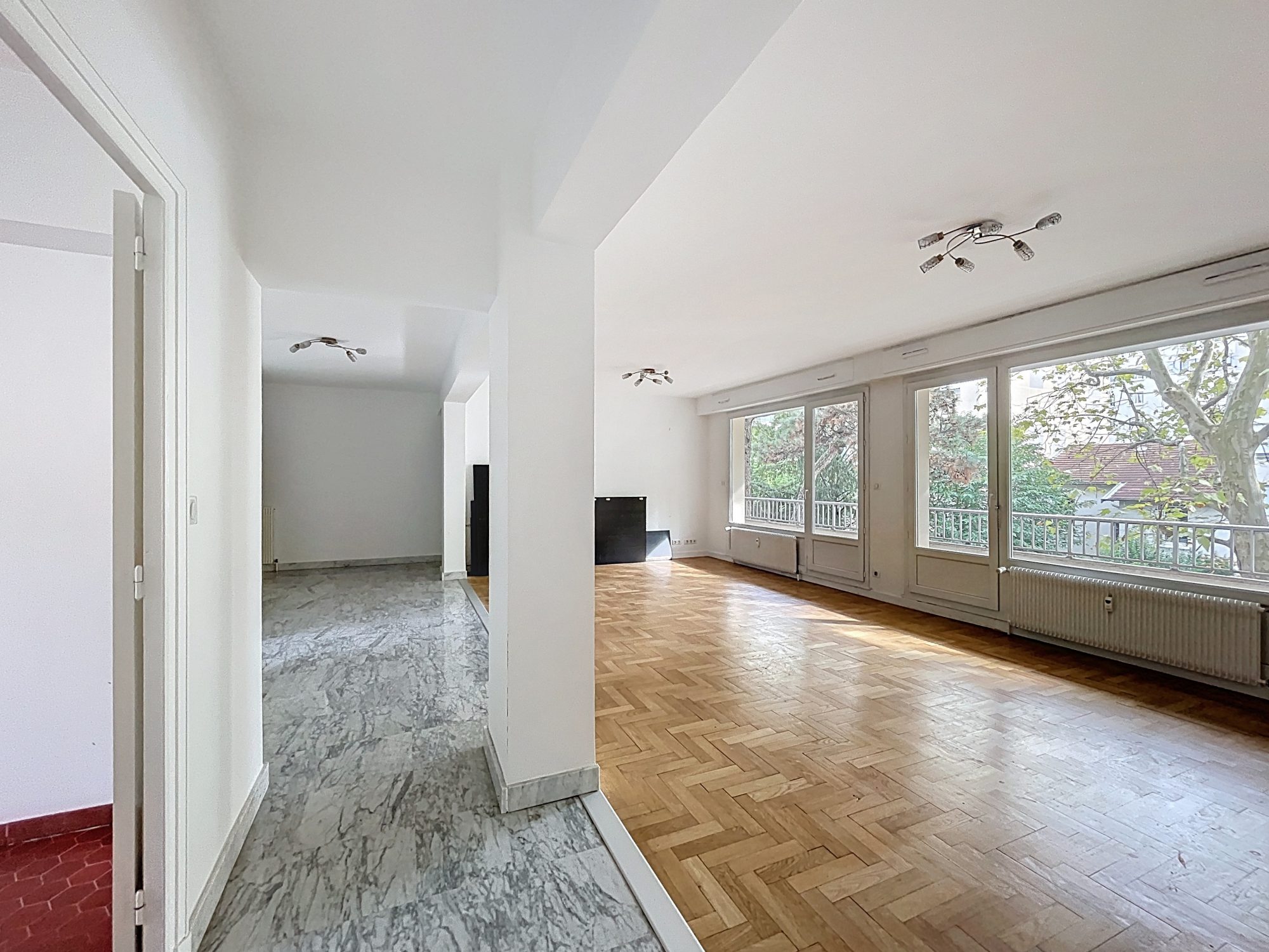 Monplaisir - rue Villon - 162m2 - Balcon 21m2 et box Lyon 69008