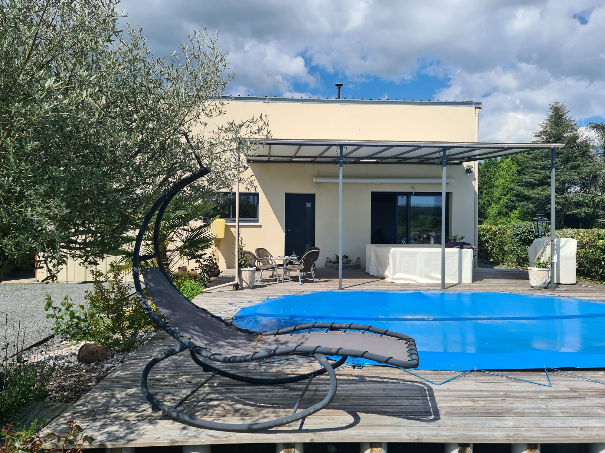 MAISON + HANGAR ATELIER de 130 m²