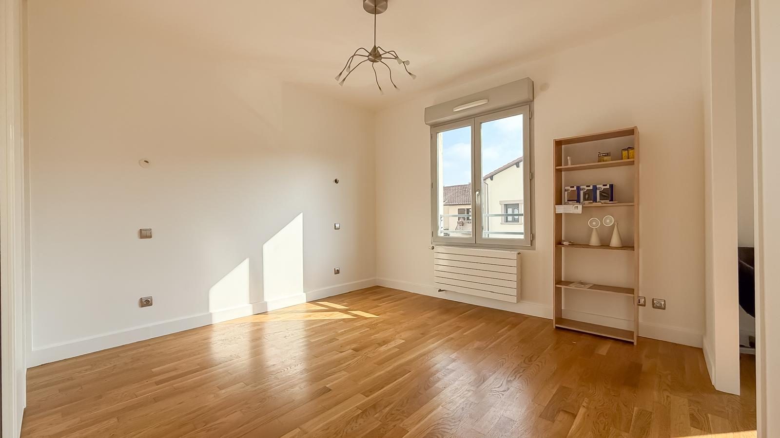 Maison de ville contemporaine  avec jardin et garage Villeurbanne 69100