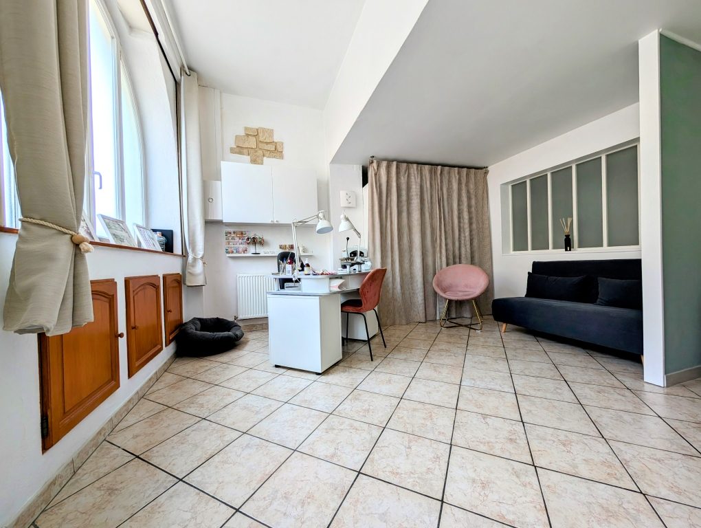 COTE D'OR (21) - SECTEUR SAINT JEAN DE LOSNE - Très jolie maison de 220 m² avec piscine Saint-Jean-de-Losne 21170