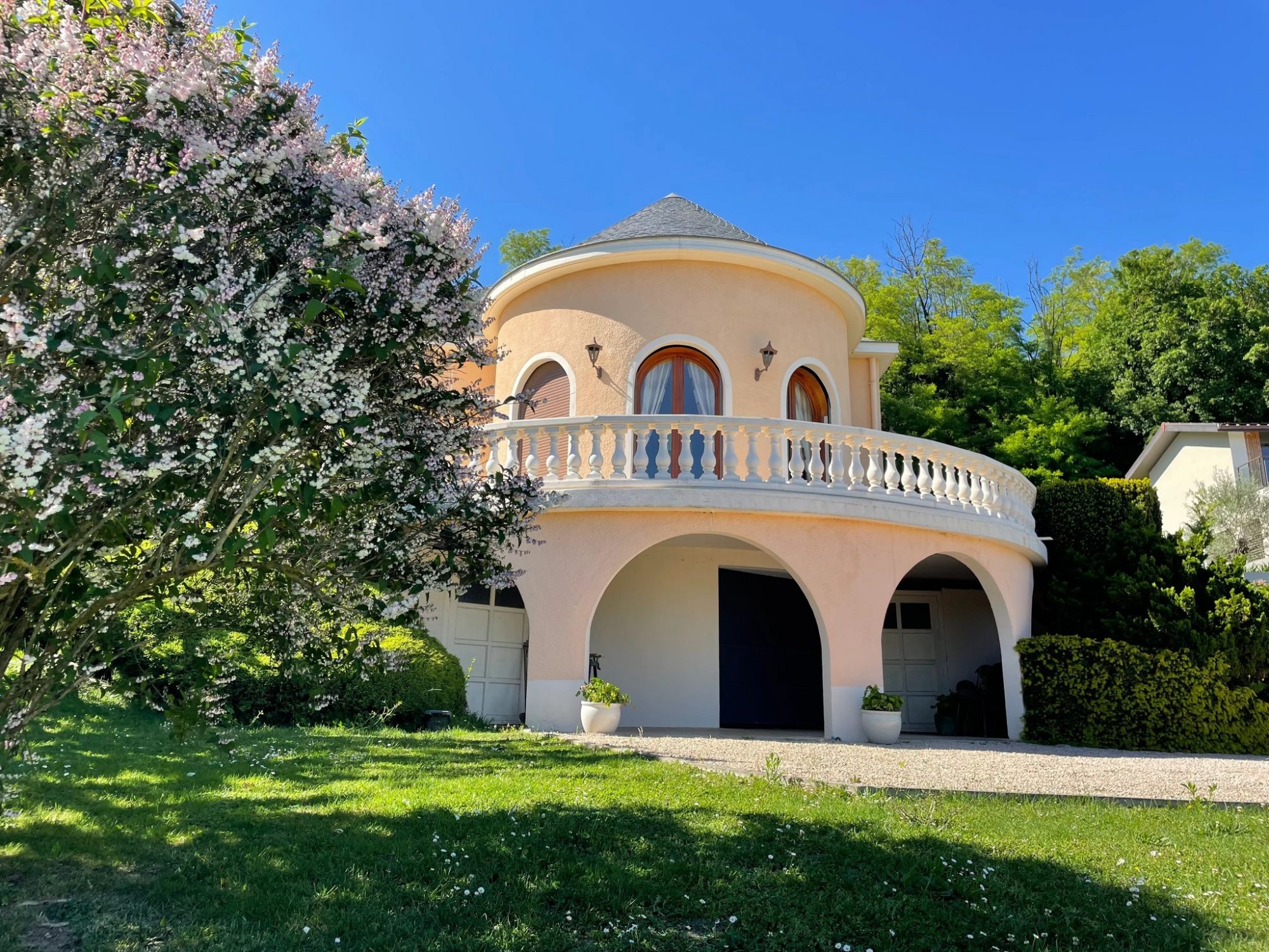 Propriété d'exception- 6 pièces - Vue panoramique - terrain 1682 m² - terrain 16 Miribel 01700