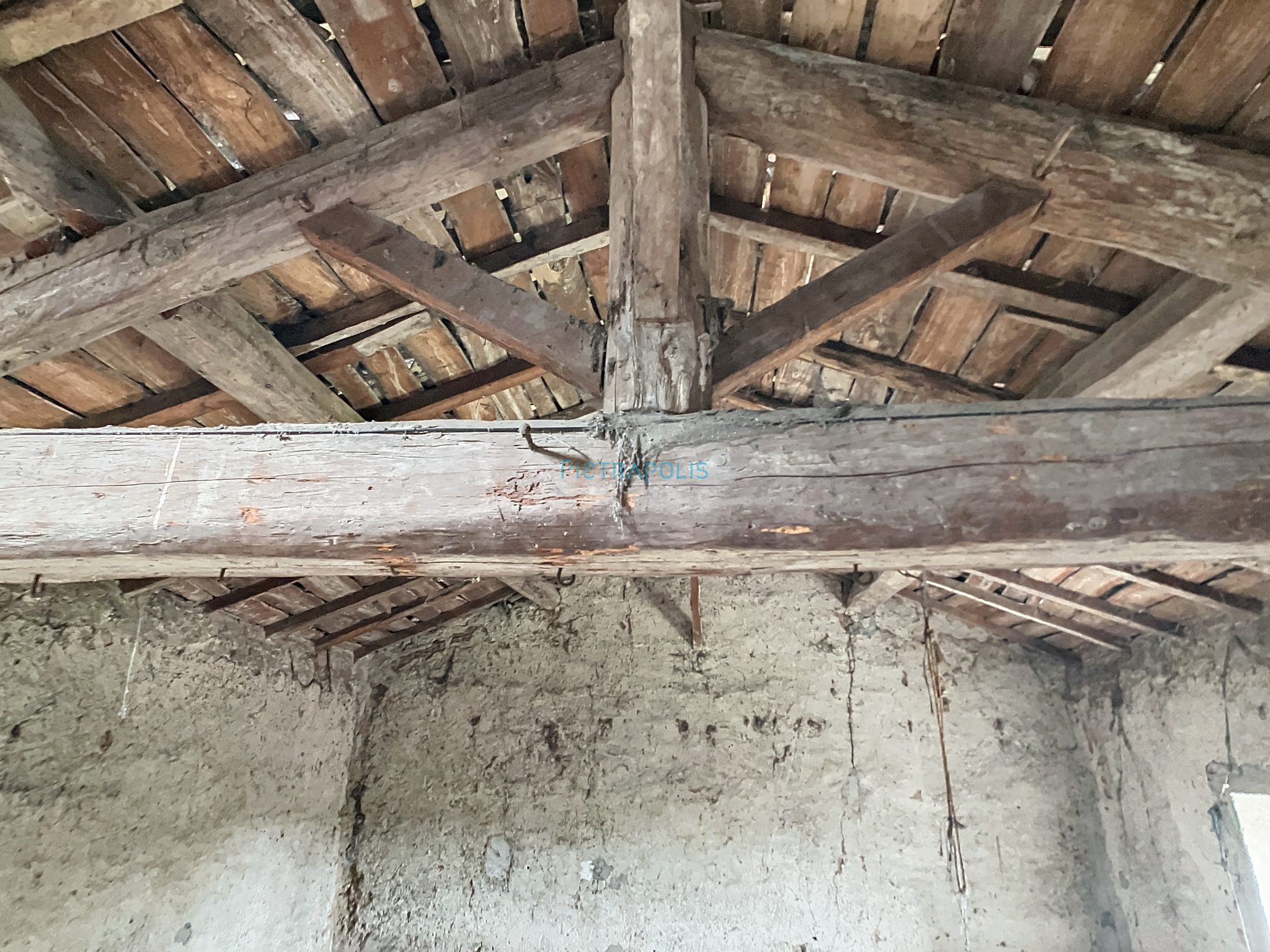 maison à rénover - 4 chambres potentielles - jardin - dépendances Saint-Georges-de-Reneins 69830