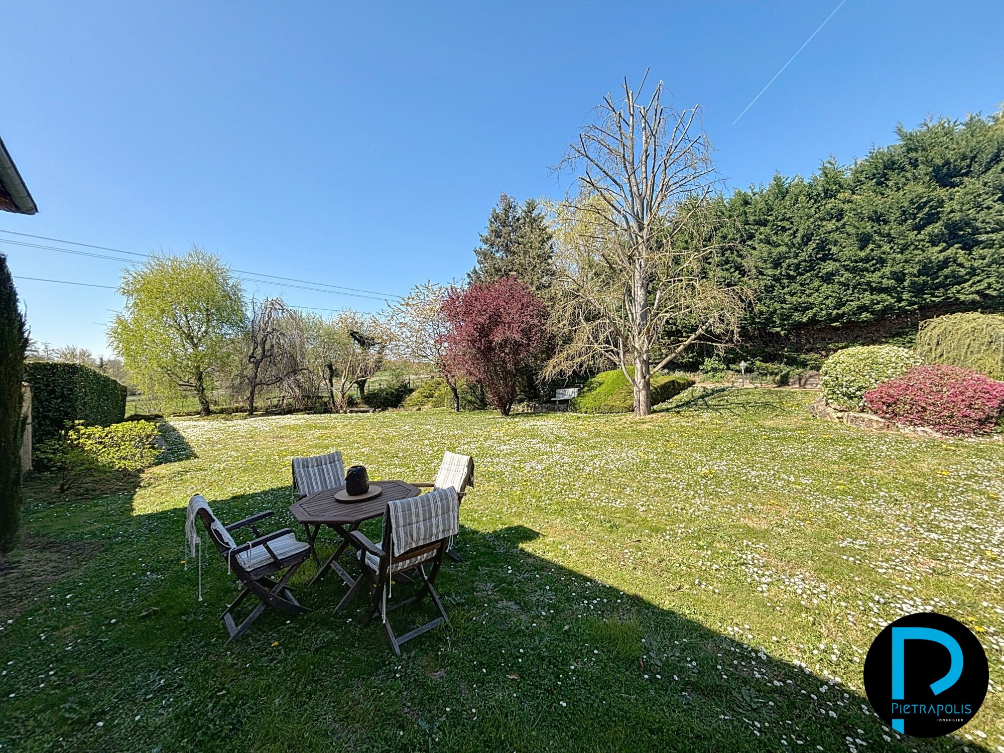 MAISON DE CHARME A LA CAMPAGNE 174m² L'ABERGEMENT CLEMENCIAT L'Abergement-Clémenciat 01400