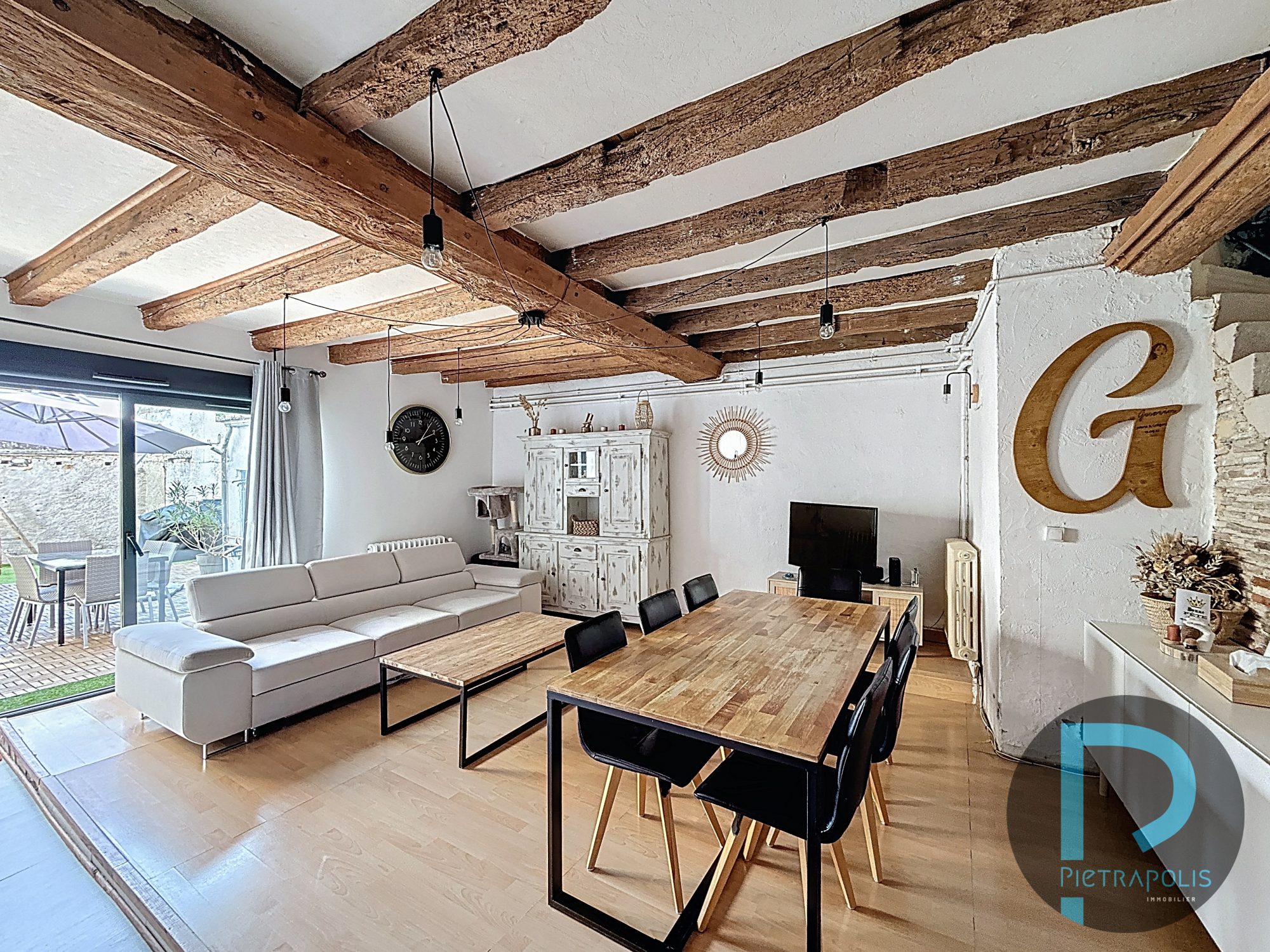 Maison ancienne en plein coeur du village de 140m² - 4 chambres - Combles aménageables et jardin