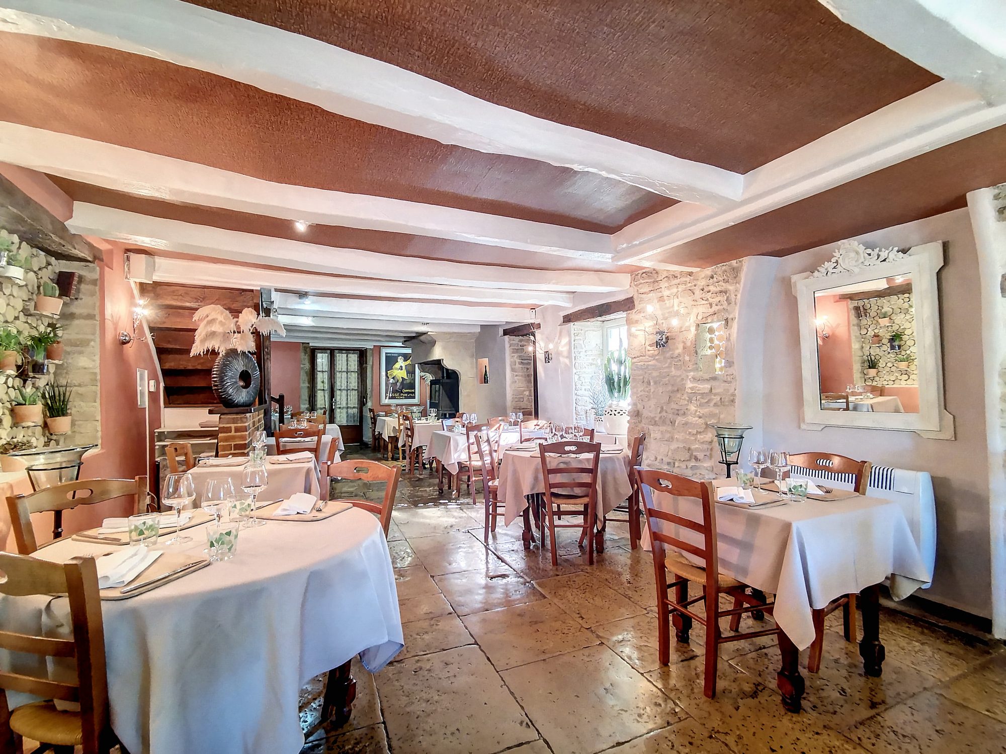 Fonds de commerce - 350 m² - Le Montsaugeonnais (52190)