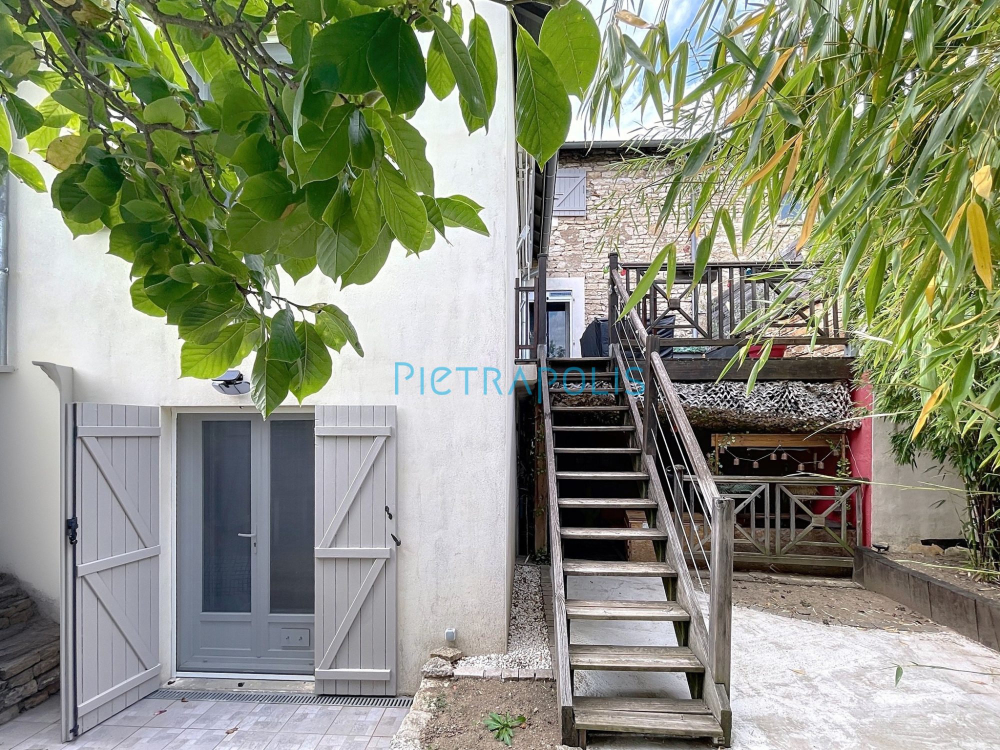 ANSE PROXIMITE COMMERCES ECOLES GARE MAISON DE VILLE 3 CHAMBRES 110 M2 TERRAIN 288 M2